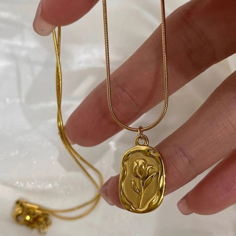 Rose Embedded Anti-tarnish Pendant