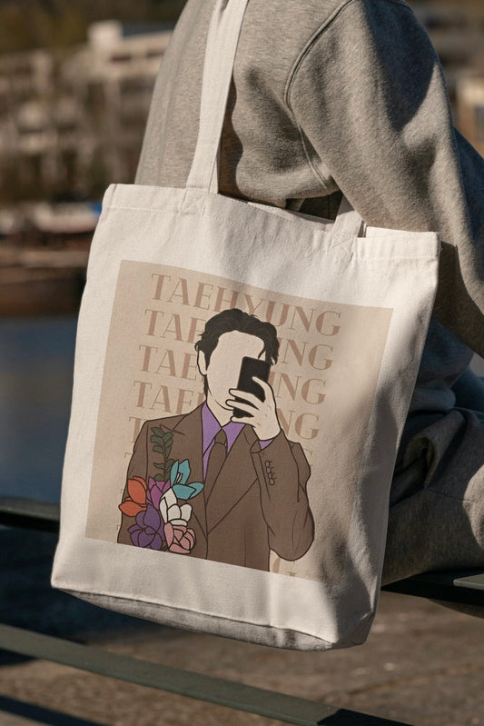 BTS Taehyung Black/White Tote Bag with Zipper